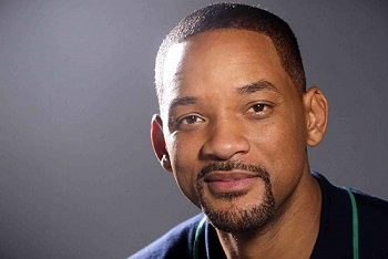 Will Smith renuncia à Academia do Oscar após tapa em Chris Rock