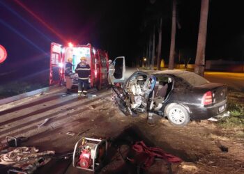 Homem é socorrido preso às ferragens em acidente durante a madrugada em Boa Esperança