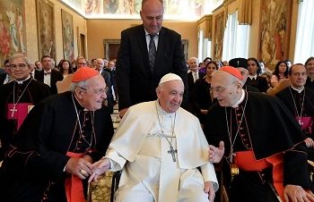 Papa: oração e ajuda concreta aos irmãos que sofrem