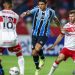 Mesmo com um a mais, Grêmio perde de 2 a 0 para o CRB