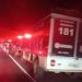 Motorista morre após carro sair da pista e cair em buraco na BR-101 em Linhares Motorista morre após carro sair da pista e cair em buraco na BR-101 em Linhares