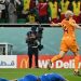 Holanda estreia com vitória de 2 a 0 sobre Senegal Holanda estreia com vitória de 2 a 0 sobre Senegal
