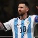Messi é convidado a eternizar os pés na calçada da fama do Maracanã