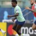 Seleção brasileira realiza 1º treino com grupo completo em Barcelona