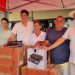 Feirantes de Barra de São Francisco são contemplados com balanças eletrônicas de indicação do ex vereador Fernando Carabina