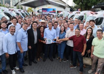 Governo do Estado entrega novas ambulâncias e reforça transporte sanitário no Espírito Santo
