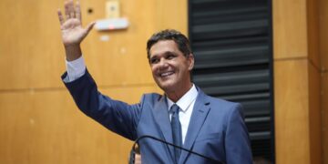 Real Time Big Data aponta liderança de Ricardo Ferraço na corrida pelo Governo do Espírito Santo Real Time Big Data aponta liderança de Ricardo Ferraço na corrida pelo Governo do Espírito Santo